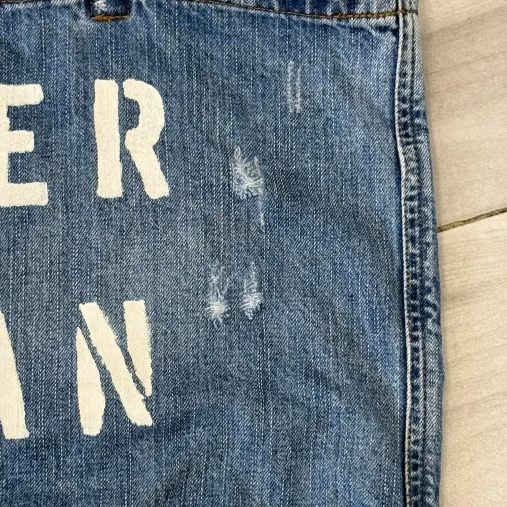 American Eagle Outfitters measurements width
